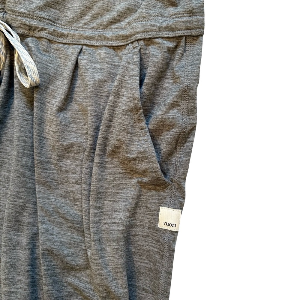 VUORI Lux At Ease Heathered Gray  Sleeveless Jumpsuit  Sz Lg - Picture 9 of 11